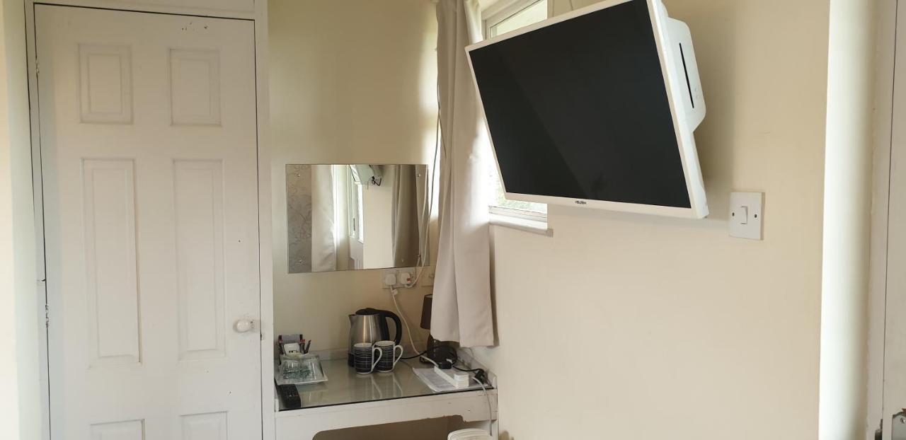 Beoley Lodge Редич Екстериор снимка